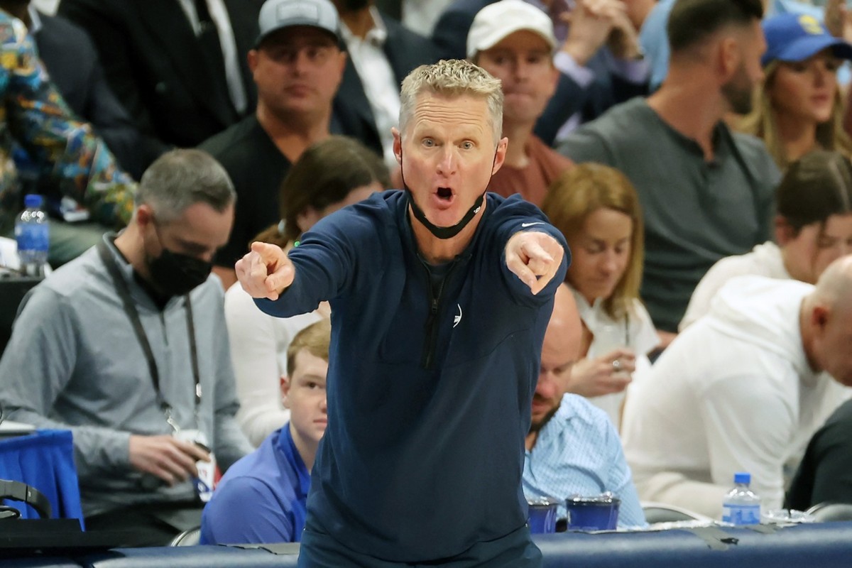 May 24, 2022; Dallas, Texas, USA; Golden State Warriors head coach Steve Kerr reacts after a play against the Dallas Mavericks during the second quarter in game four of the 2022 Western Conference finals at American Airlines Center. Mandatory Credit: Kevin Jairaj-USA TODAY Sports